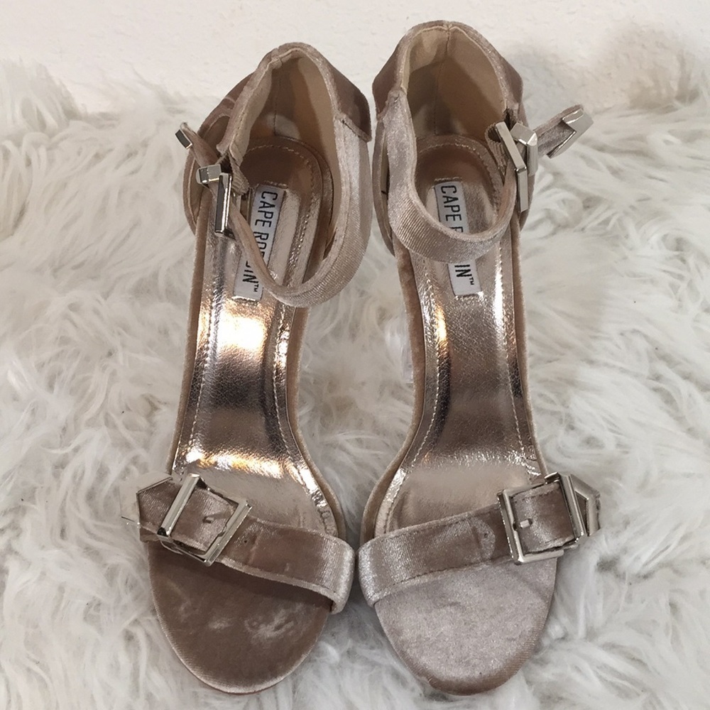 Cape Robbin Maria Buckle Strap Heels Nude size 7 - Picture 2 of 11